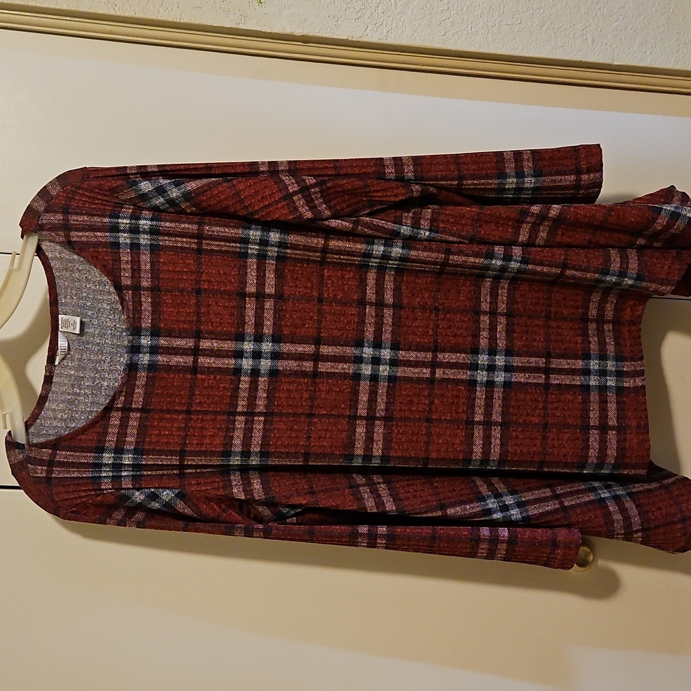 Plaid Long Sleeve Top